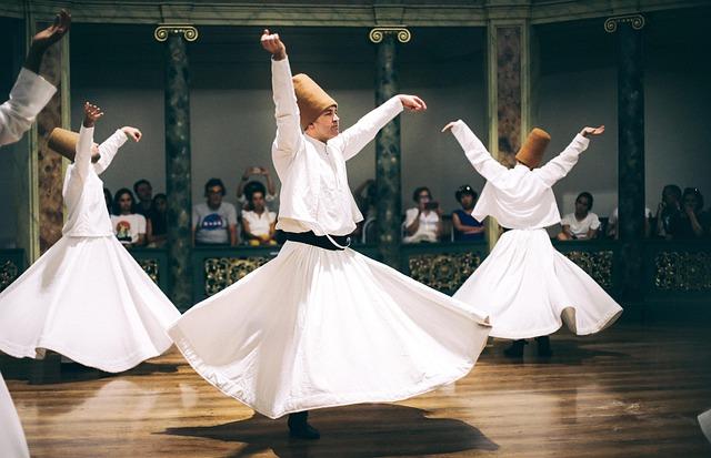 Istanbul Awaits: Your Ultimate Travel Guide to the City of Two Continents, Culture, and Cuisine